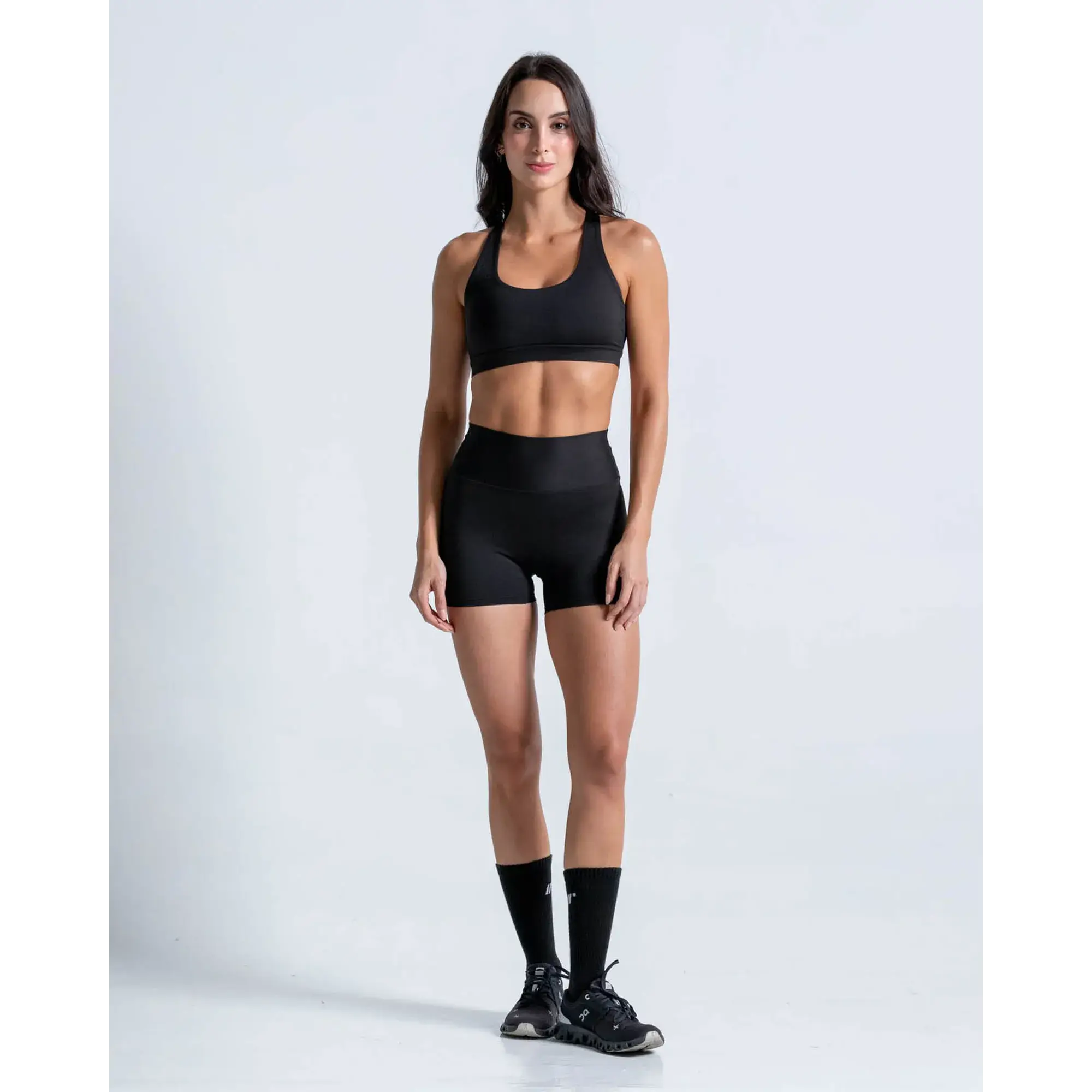 Short Corto Vital Negro Para Mujer - Image 4
