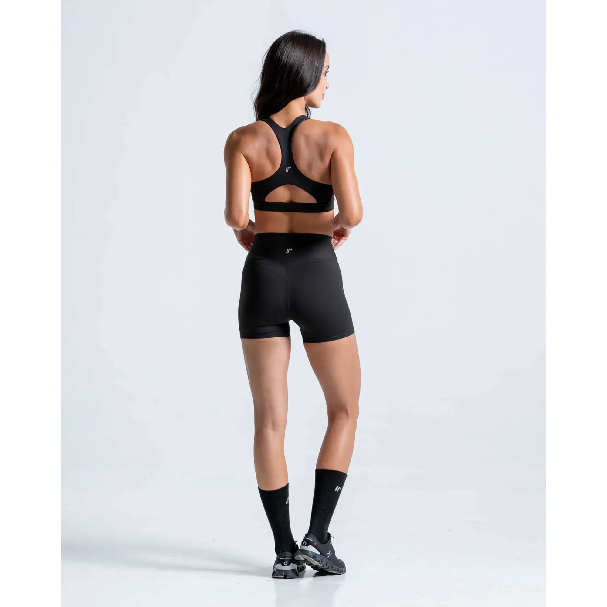 Short Corto Vital Negro Para Mujer - Image 2